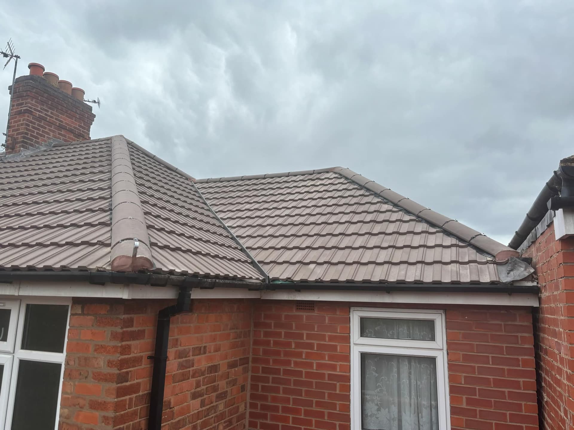New Roof in Birstall Leicester Using Sandtoft Lindum Tiles — roofing work by Armour Shield Roofing Services Coalville (photo 37)