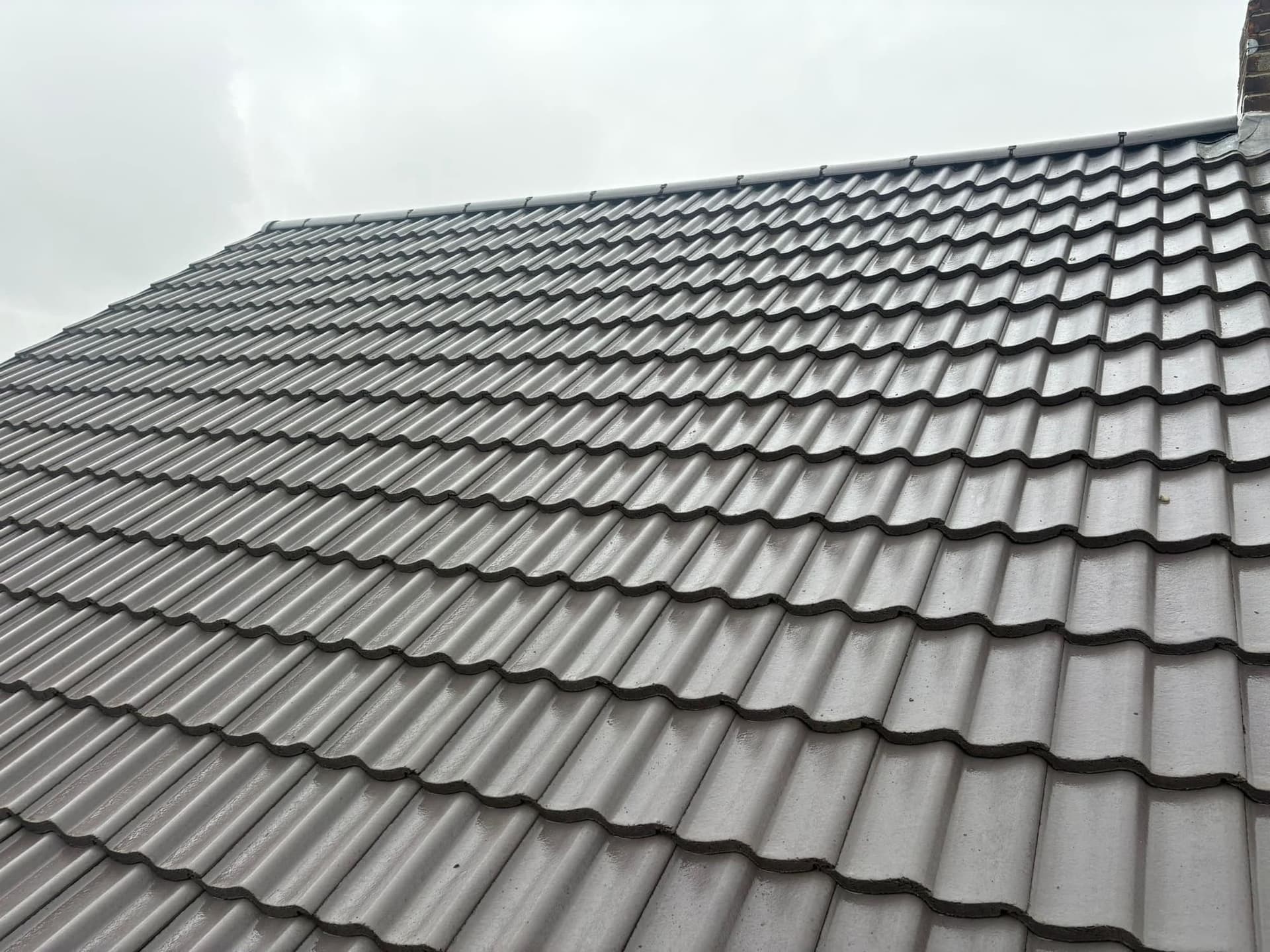 New Roof Installed with a Sandtoft Double Pantile in Thringstone Leicestershire — roofing work by Armour Shield Roofing Services Coalville (photo 57)